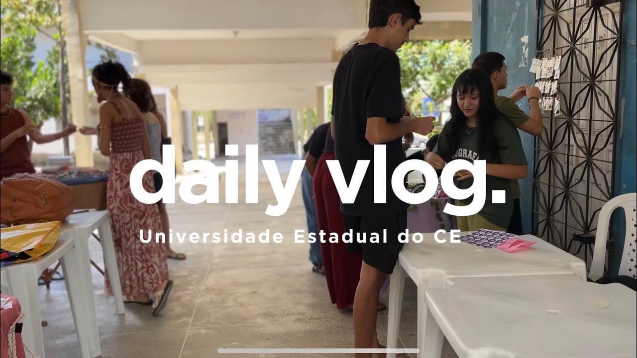 Mais um dia comigo na UECE. Estudante de Pedagogia.