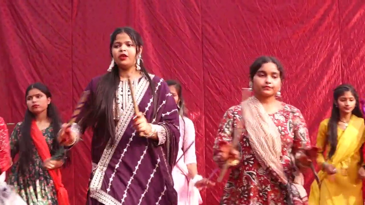 Dandiya dance