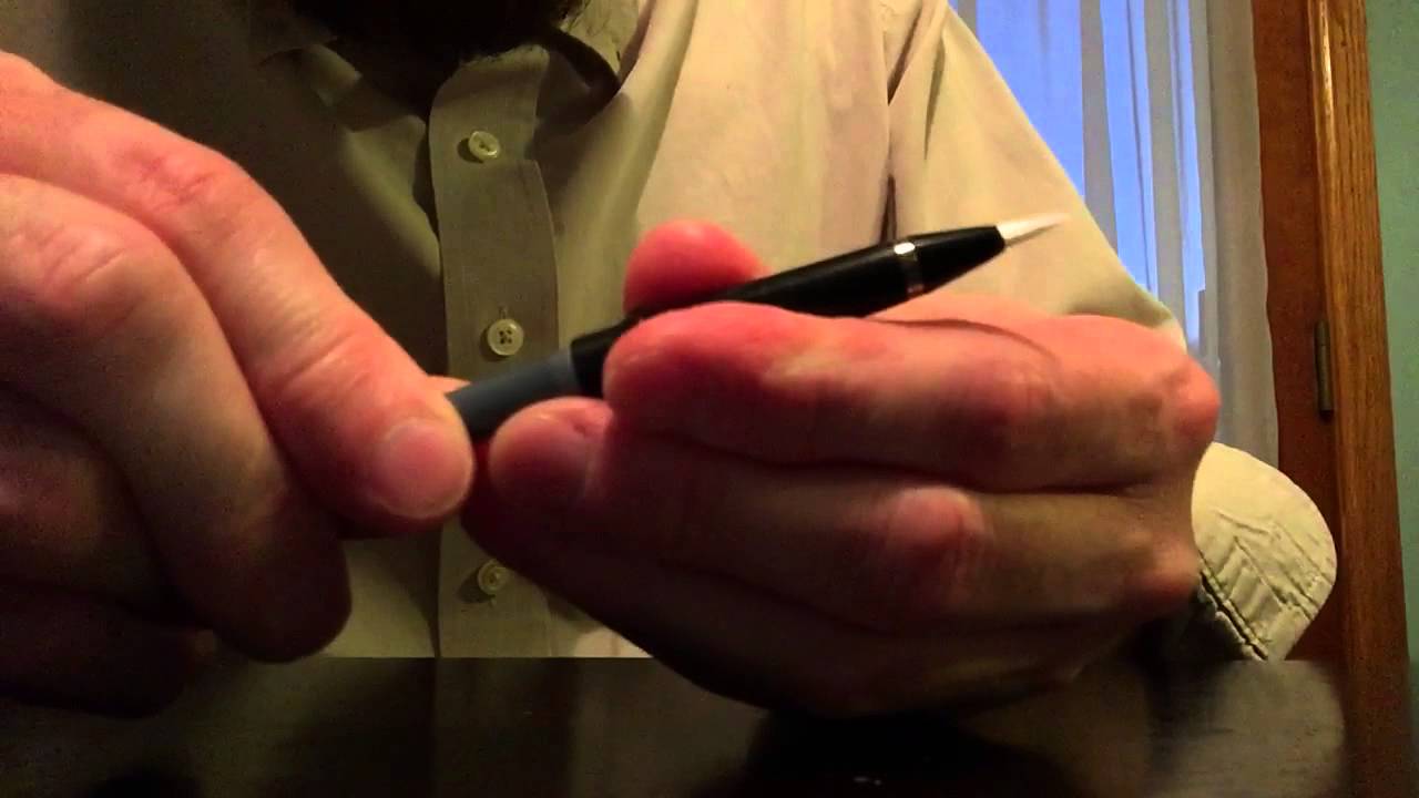 Does the Kuretake No. 8 brush pen work with a Platinum Carbon Ink cartridge?