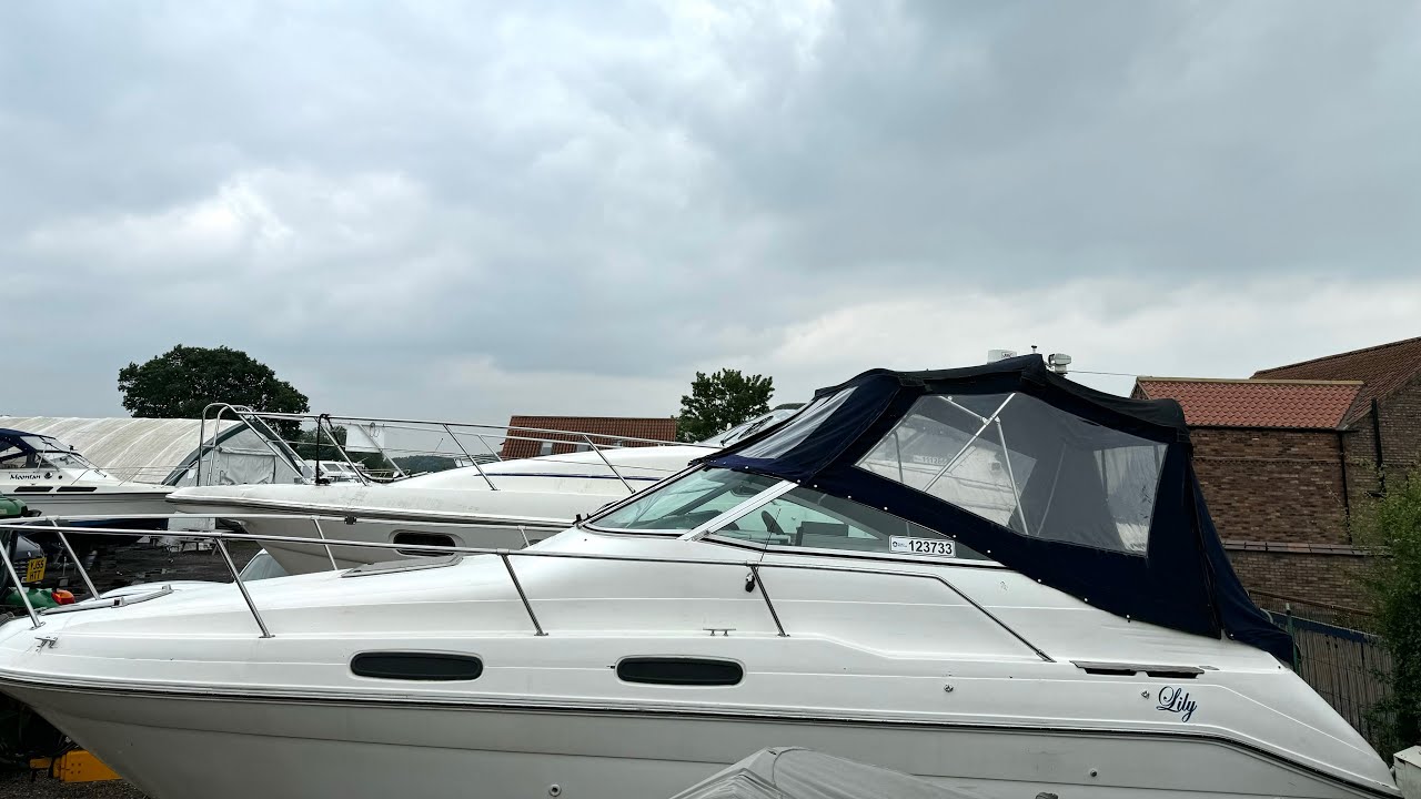 1993 Searay 230 Sundancer For Sale at Acaster Marine