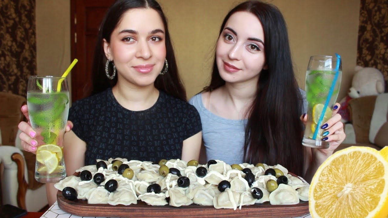 ПЕЛЬМЕНИ С ОЛИВКАМИ MUKBANG asmr / СТРАННЫЕ СОСЕДИ / Ayka Emilly Ask Fatima