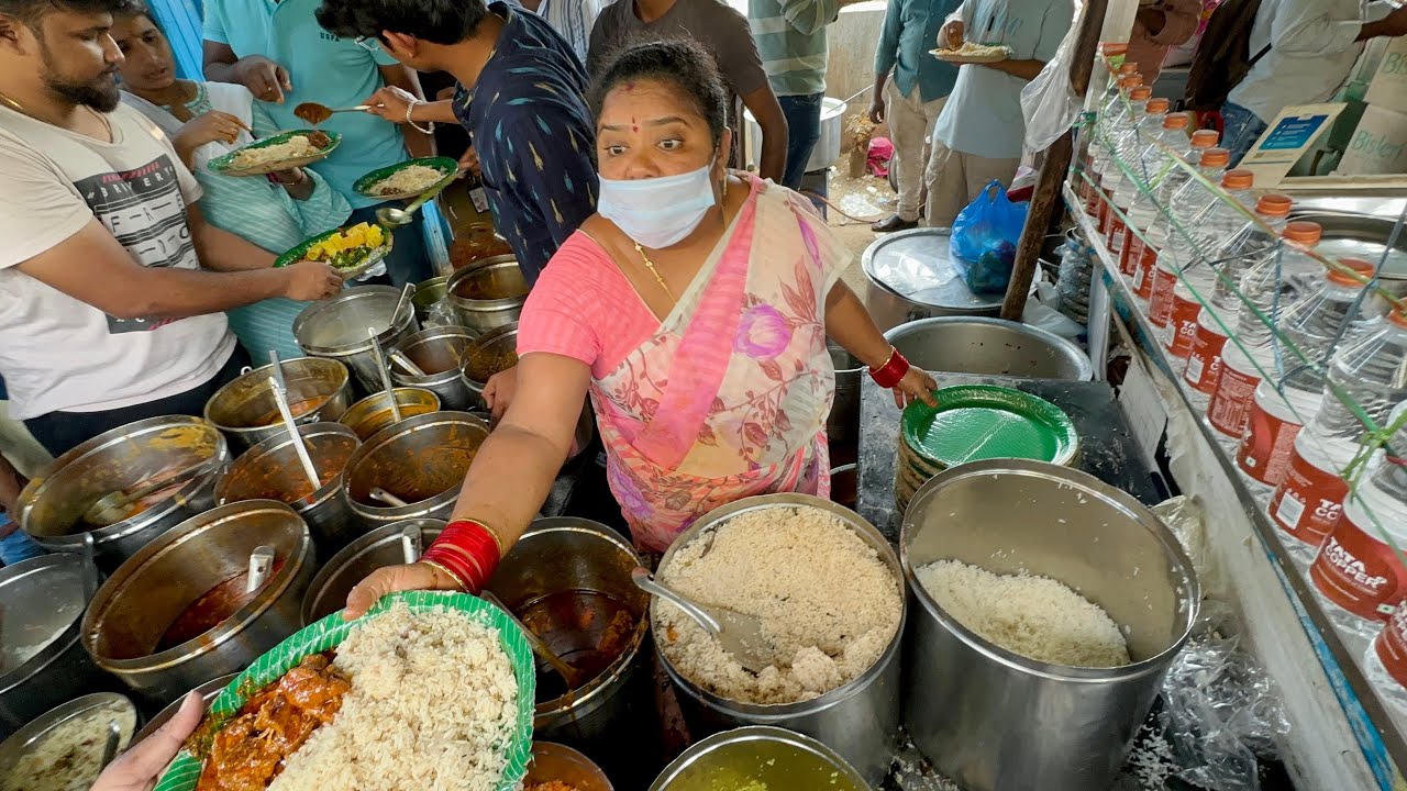 Hi Tech City Famous Hard Working Women Sales Unlimited Food | Hyderabad Kumari Aunty Street Food