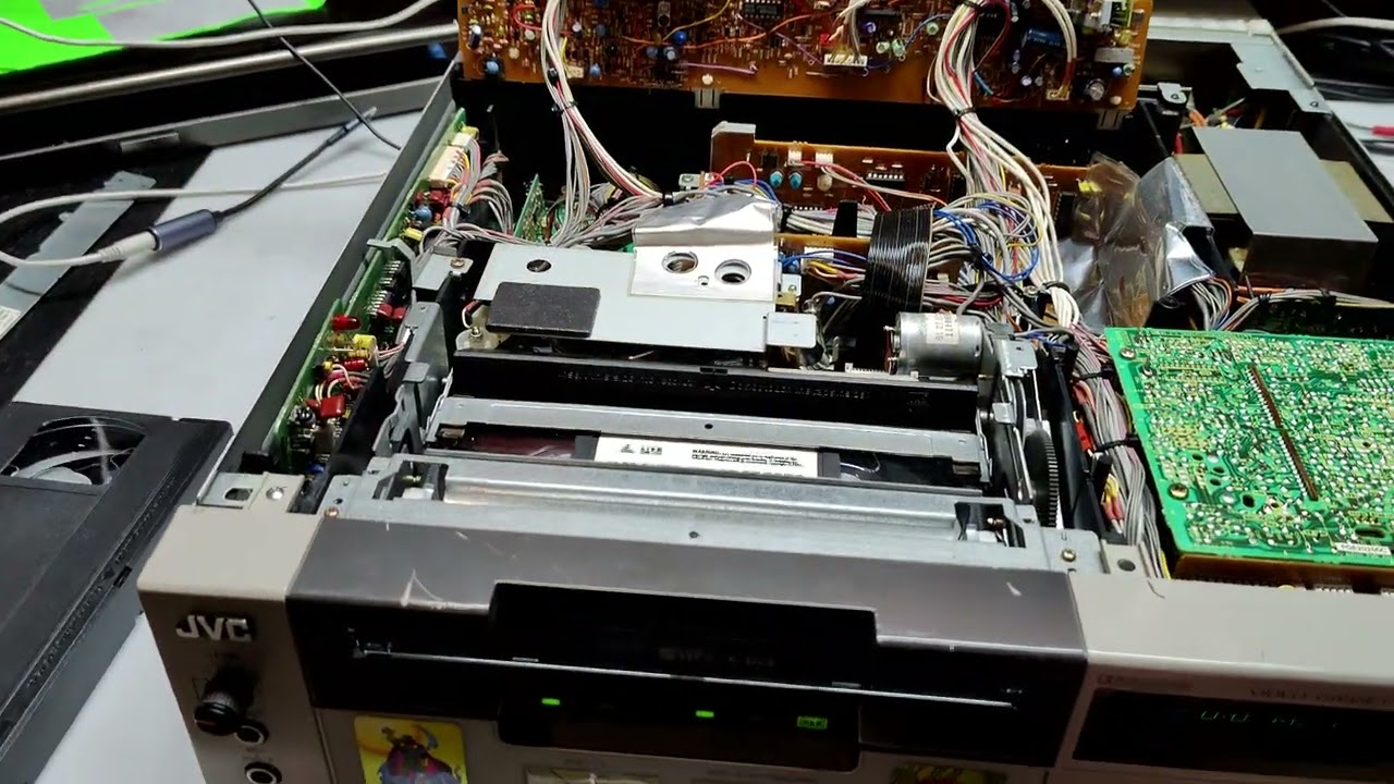JVC BR-S605UB S-VHS VCR *malfunctioning