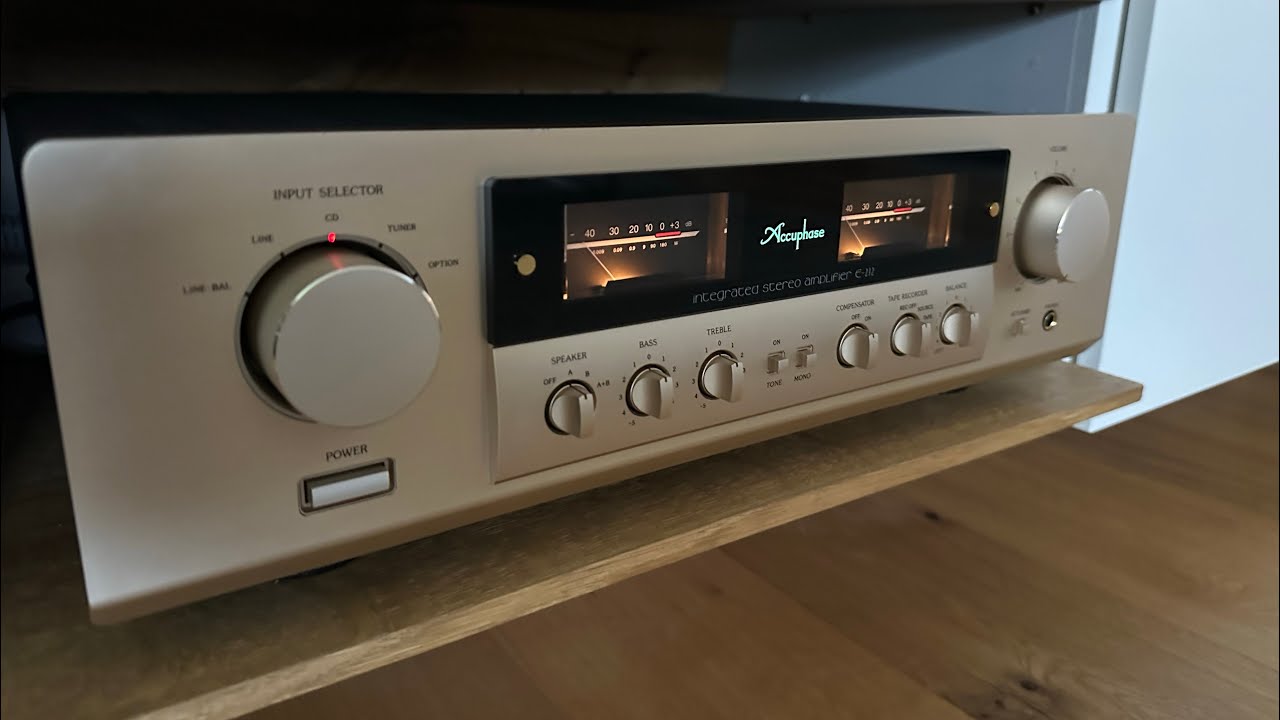 Accuphase E-212 & JBL L80 T GI & Wiim Pro Plus / Dire Straits - You and your Friend