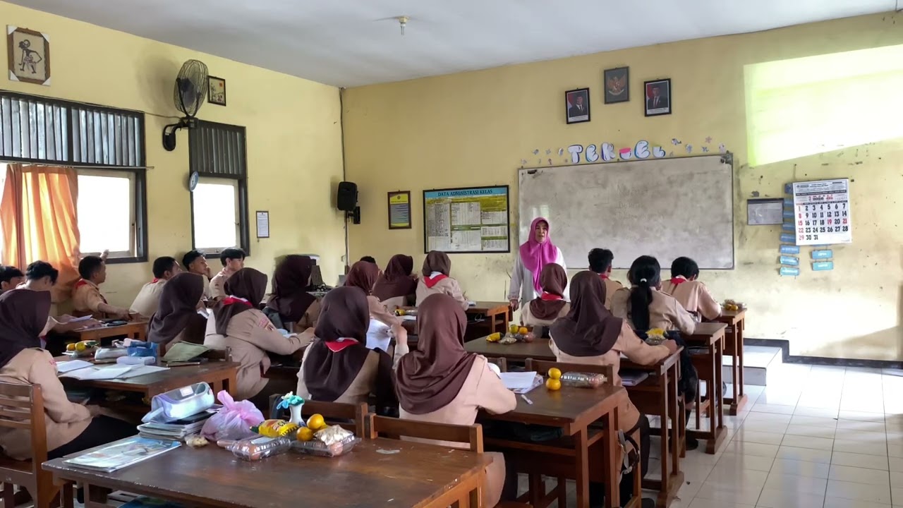 Pemodelan Guru Pamong SMAN 10 Smrg