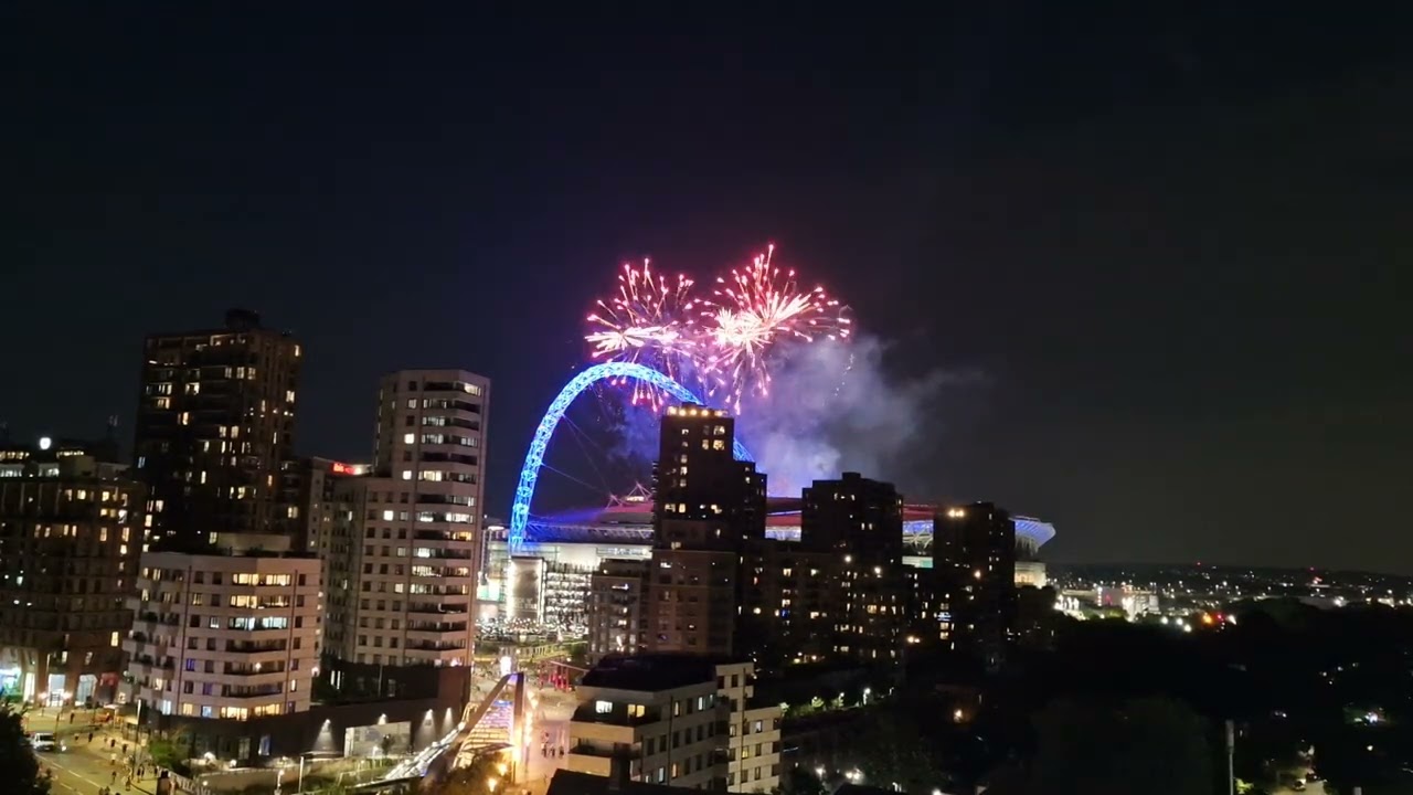 Wembley stadium fireworks- Oasis tour