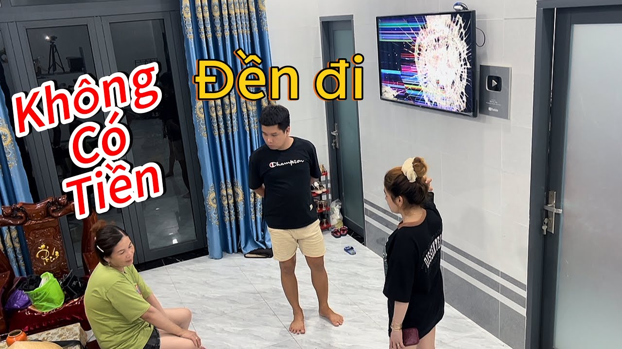 Chỉ Vì Mẹ Lỡ Làm Bể Tivi Thui Mà Kiệt Đối Xử Với Mẹ Thua Người Dưng