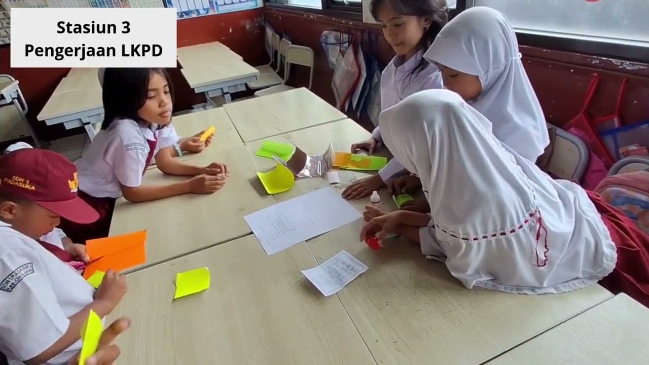 Video Praktik Pembelajaran Menggunakan Papan Interaktif Digital