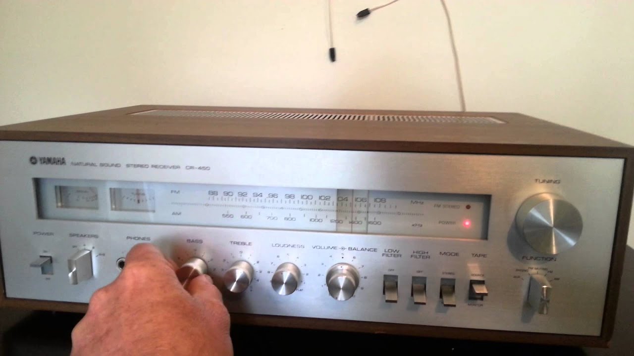 Yamaha CR-450 Reciever & Yamaha NS 225 Speakers