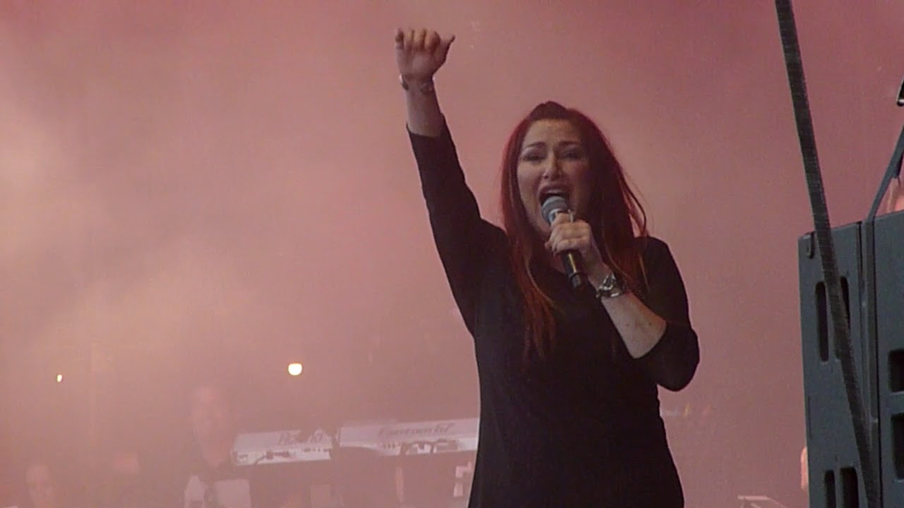 Tiffany - I Think We're Alone Now - Rewind Festival North, Cheshire - August 2018