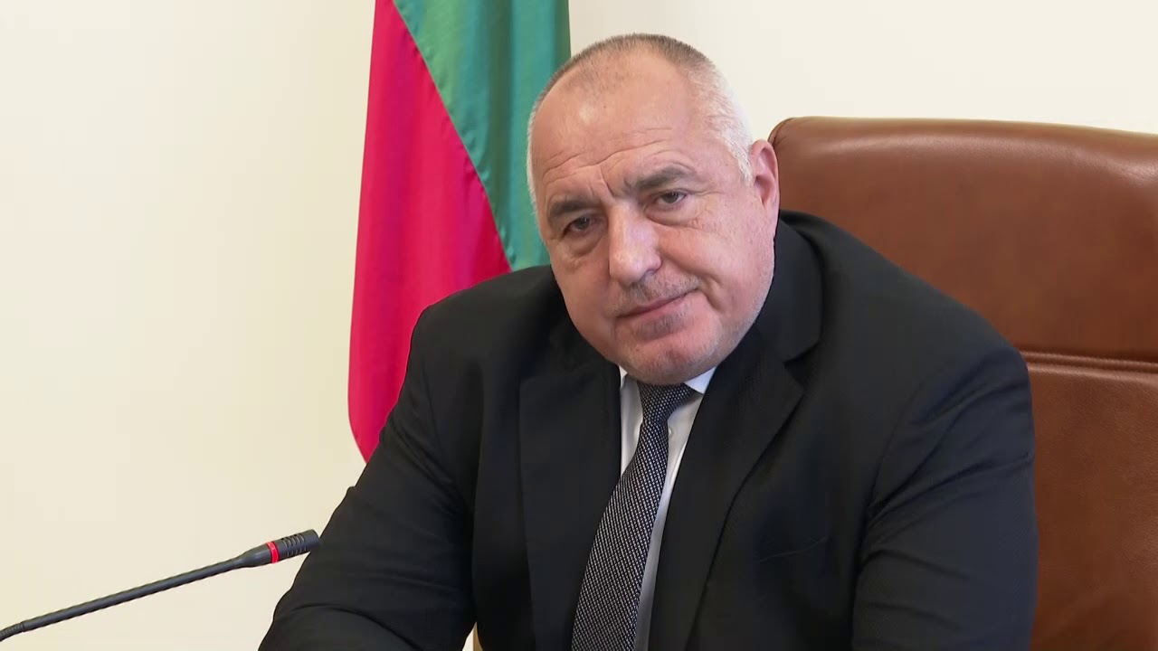 Борисов: Разпоредих временно да бъде прекратено поставянето на ваксината на Астра Зенека в България