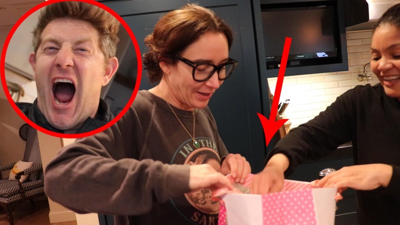 SURPRISING MY EX-WIFE WITH HER FAVORITE FOOD!!