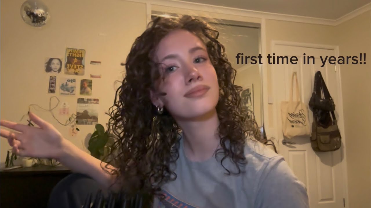 I tried a curly hair routine