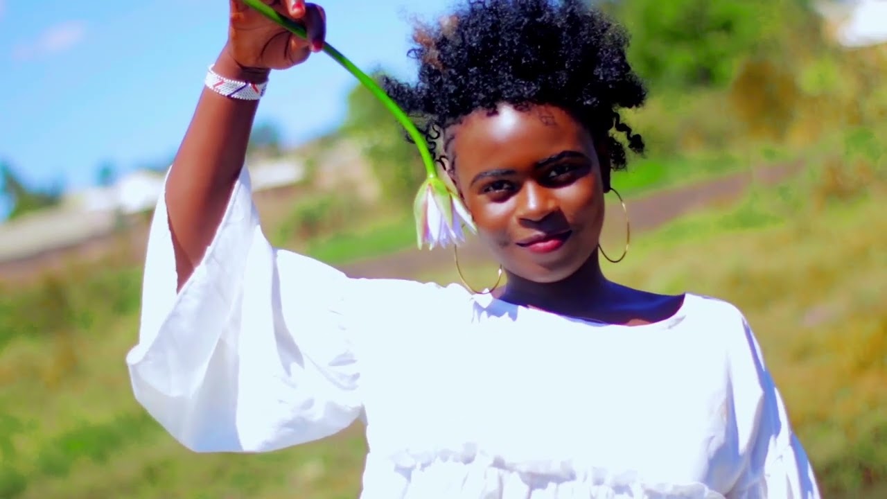 Sinsia tz -Huyu(official video)Kalibu kutazama video ya msanii wangu mpya usisahau ku SUBSCRIBE 🙏🙏🙏