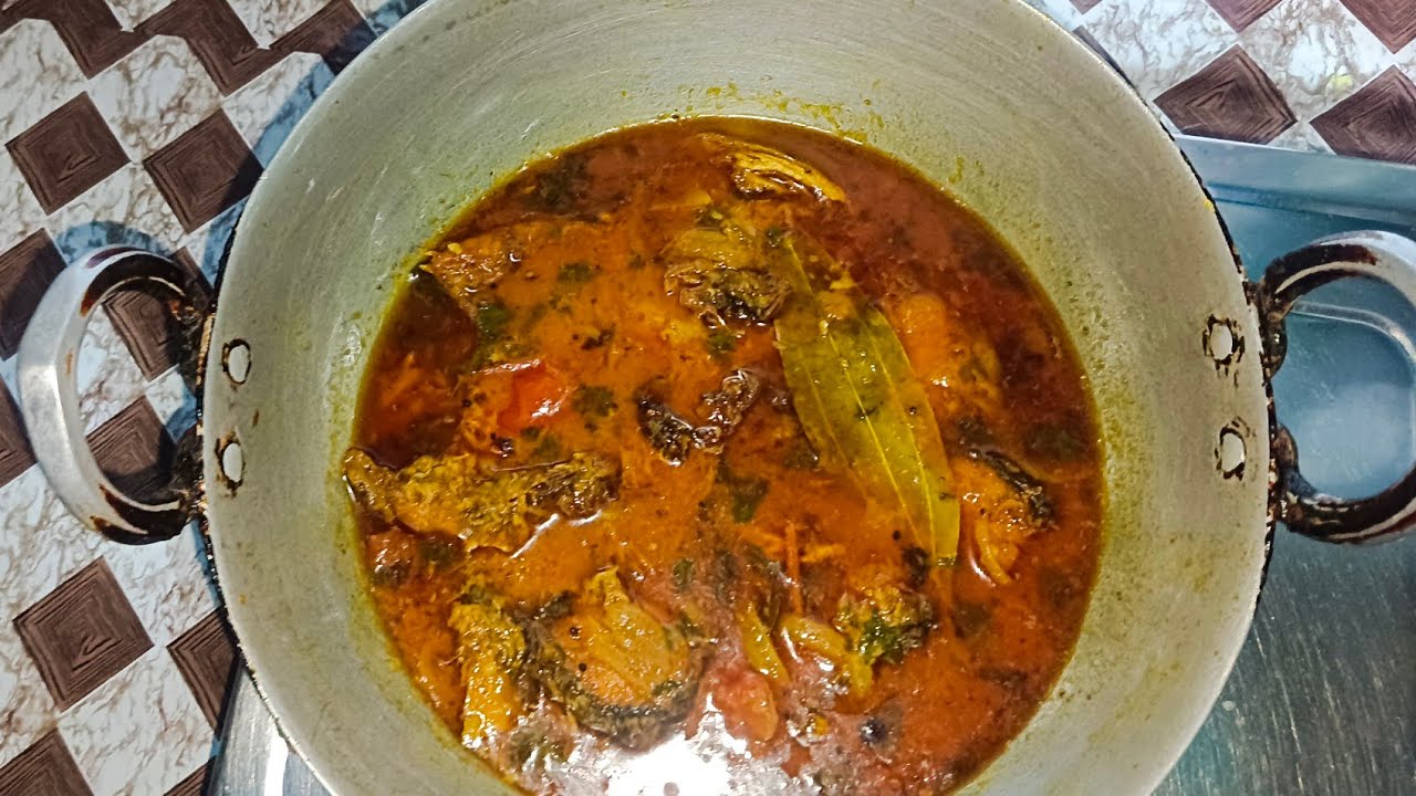 Fish Curry & Fish Head Curry 🐟 | Live Cooking Desi Style | Village Style Machli Curry Live