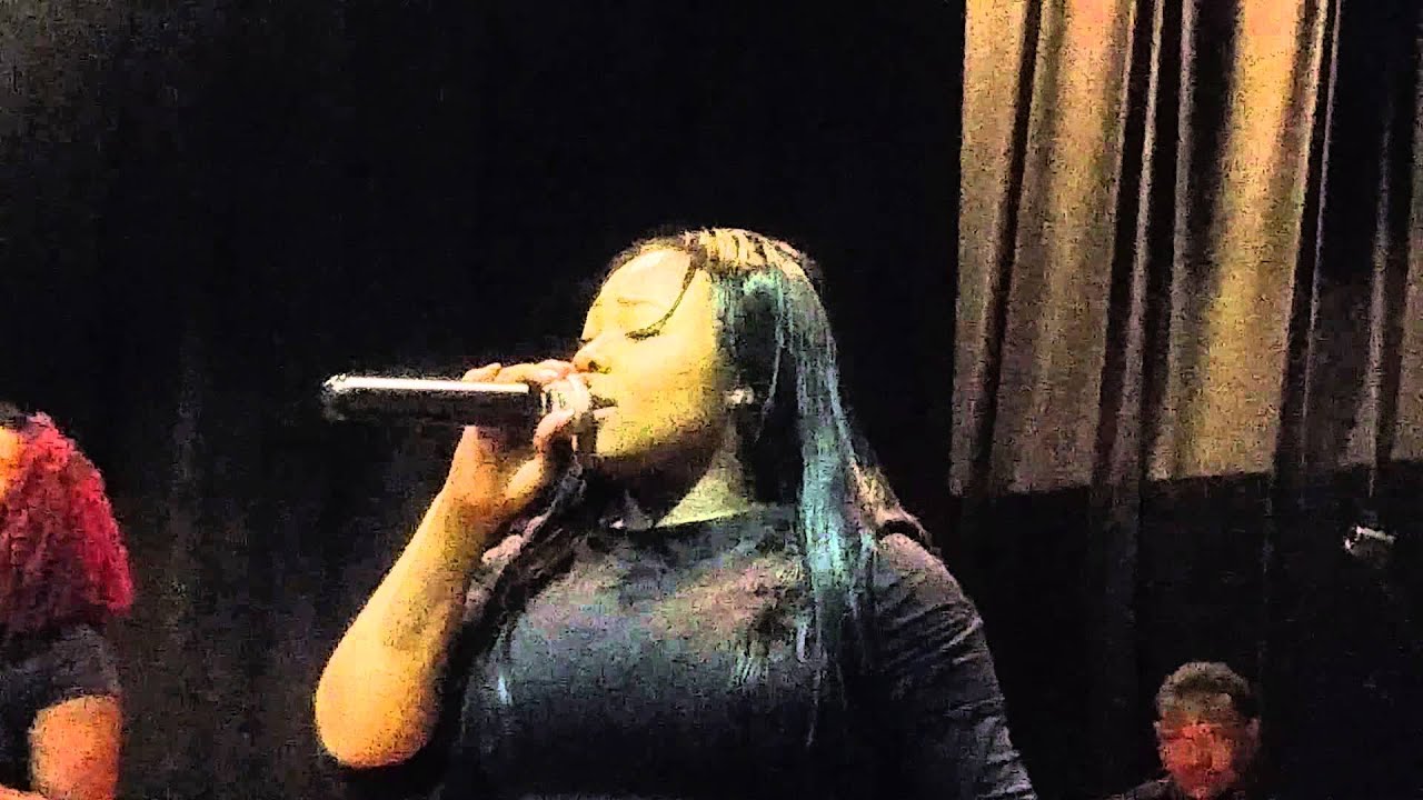 Jekalyn Carr Singing 