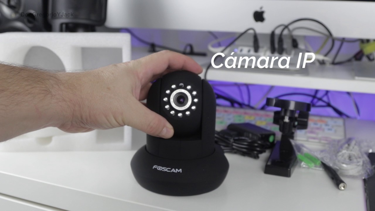 Cámara IP de vigilancia de interior motorizada FOSCAM