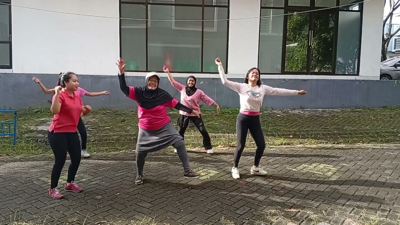 TRAUMA REMIX || DJ REMIX || SENAM KREASI || DAWIS 1 KR17 RT 3 BULAN TERANG UTAMA KOTA MALANG