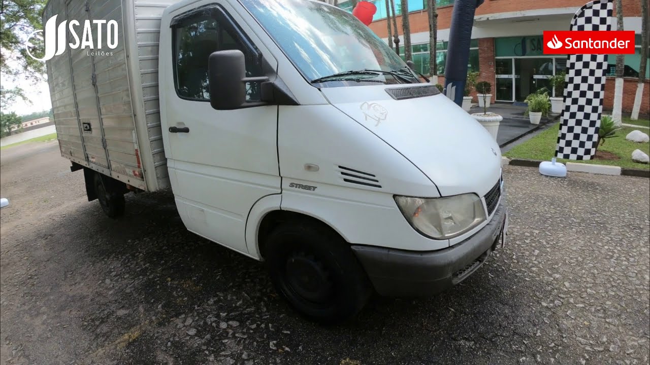 LEIL&Atilde;O SANTANDER | M.BENZ 311CDI STREET C 2010/2010