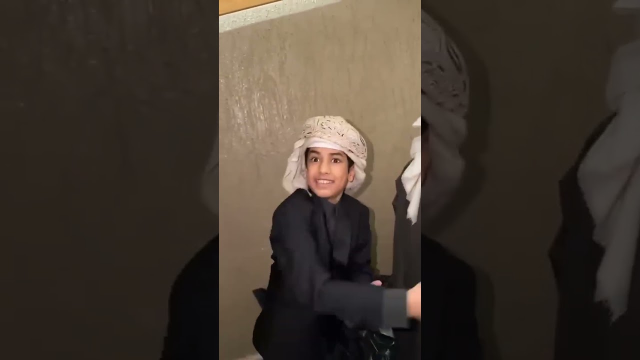 احمد و الكاشف يتعلمون يسوون قهوه وصاروا يبيعونها على الشباب😂😂 سنابات فراج قزيع السهلي 