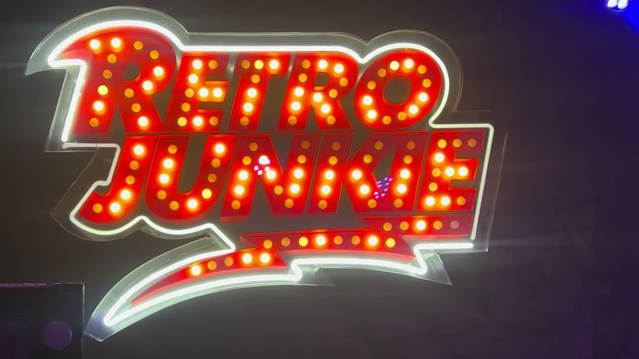 Estuardo & Mario Ruedas in Retro Junkie Walnut Creek Ca. Red Hot Cholo Pepper 🌶️ Band 1/17/2026.