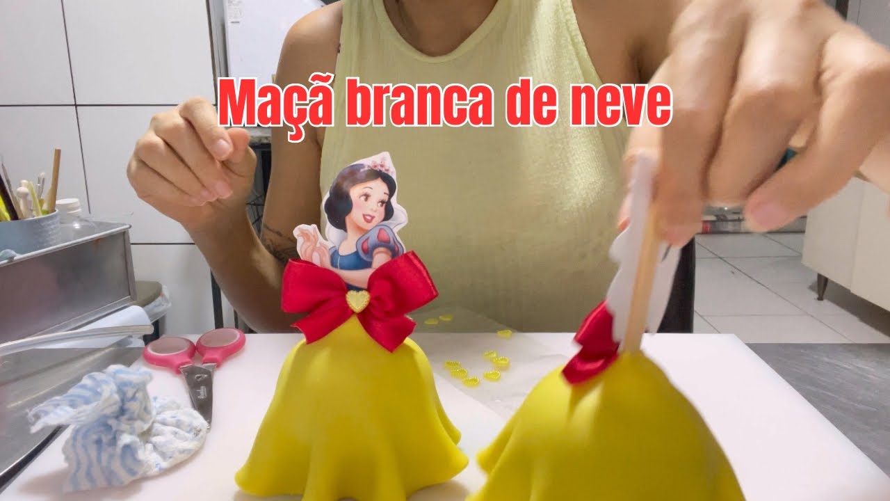 MAÇÃ COM SAIA DE PASTA DE LEITE TEMA PRINCESAS - super fácil de fazer passo a passo ! Rafaele Iara