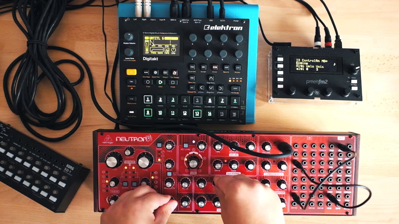 Hovercat - Weekend Acid (Behringer Neutron PreenFM2 Elektron Digitakt jam)