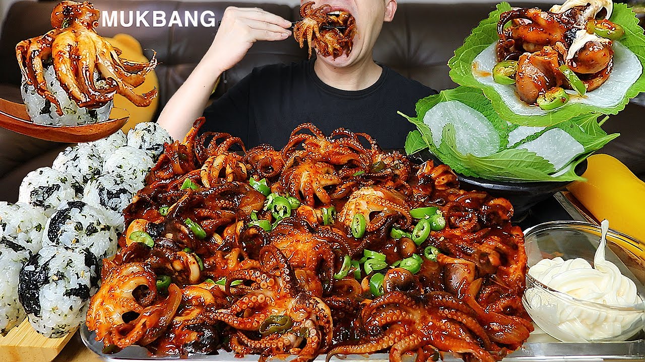 ASMR MUKBANGㅣSpicy Stir-fried Octopus & Rice BallㅣEATING SHOW