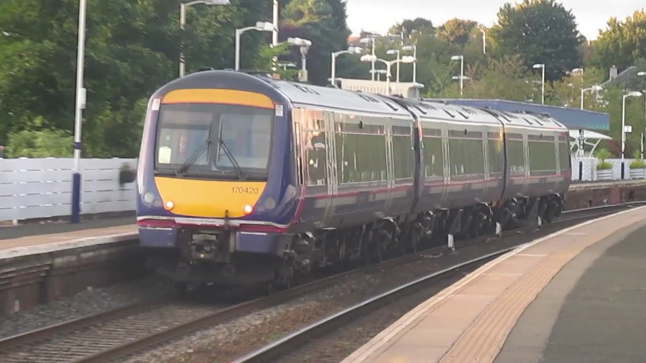 Trains At Kirkcaldy 15.09.17 (Tractor Time)