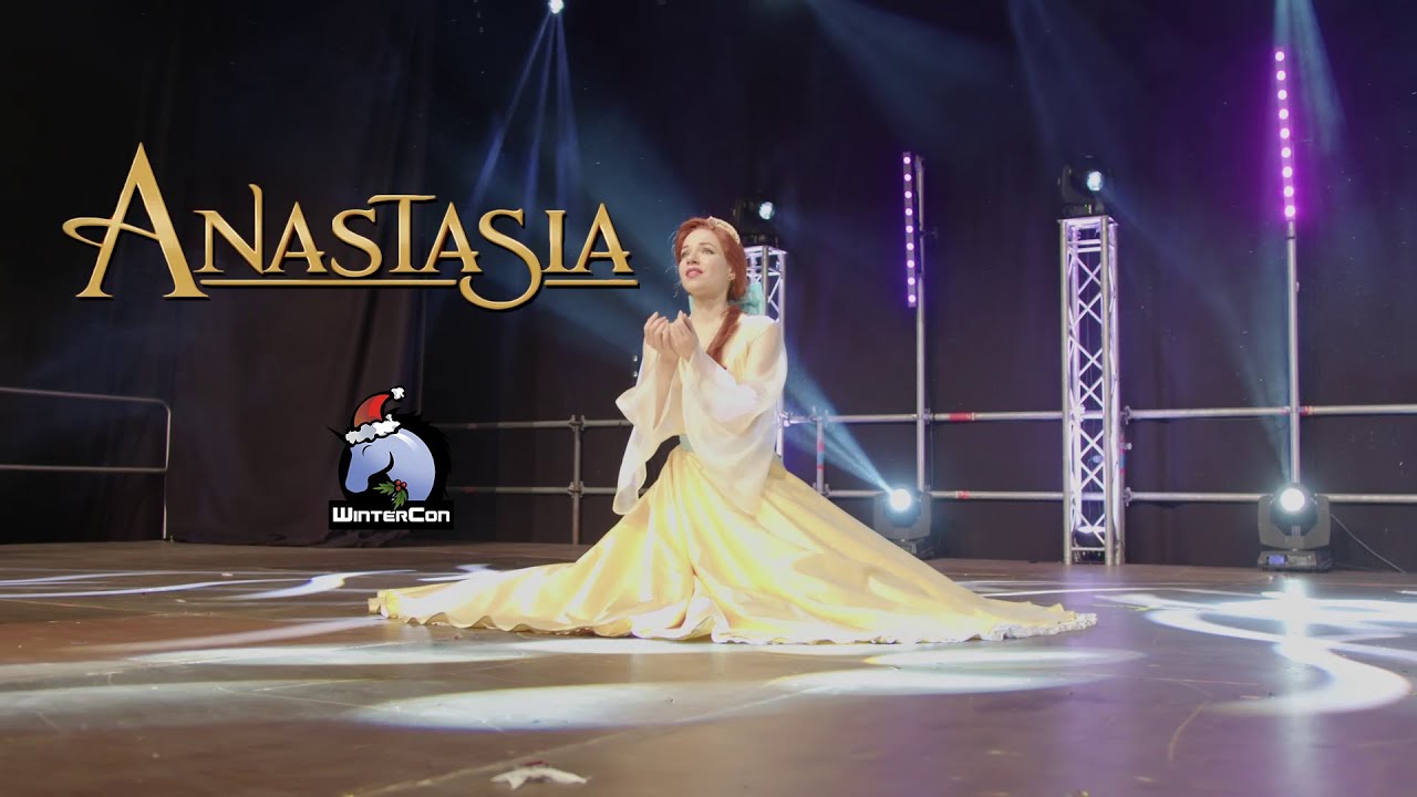 Anastasia Cosplay