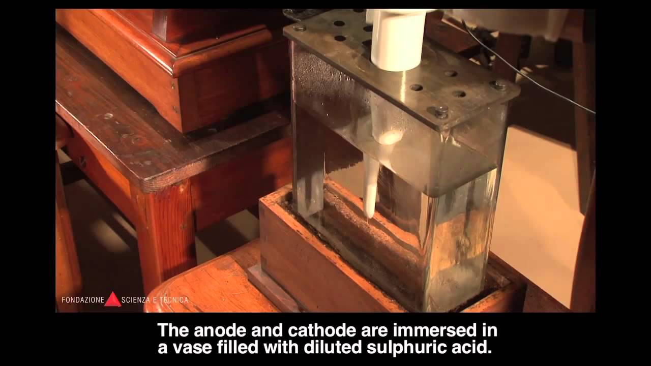 Large induction coil with Wehnelt interrupter