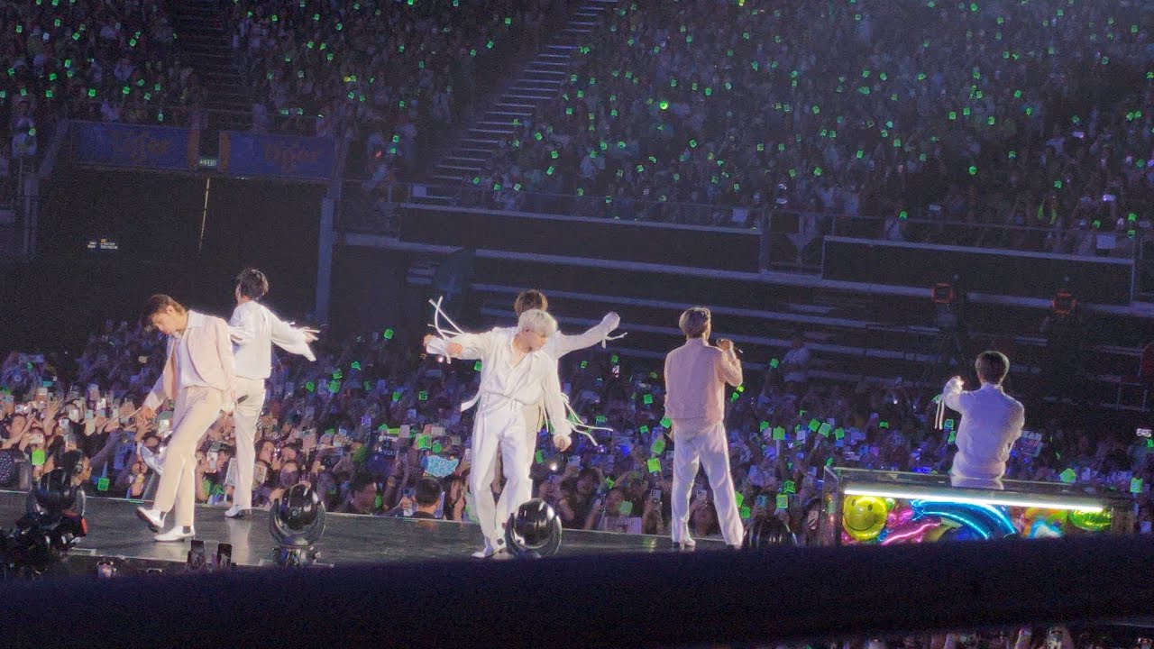 NCT Dream in Singapore Puzzle Piece  Chewing gum ANL Dive into you Irreplaceable 230501 Concert live