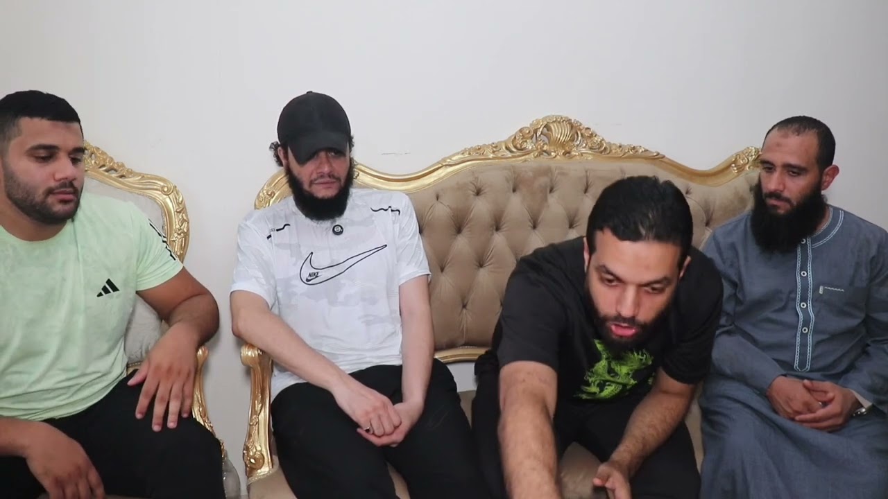 لما تزور حد وتطلب تدخل عنده الحمَّام 