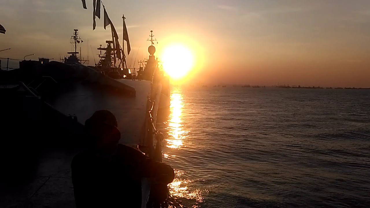 Sunset Beach Paling Memukau, Kalian Harus Tau Tempat Terindah di selat madura ini