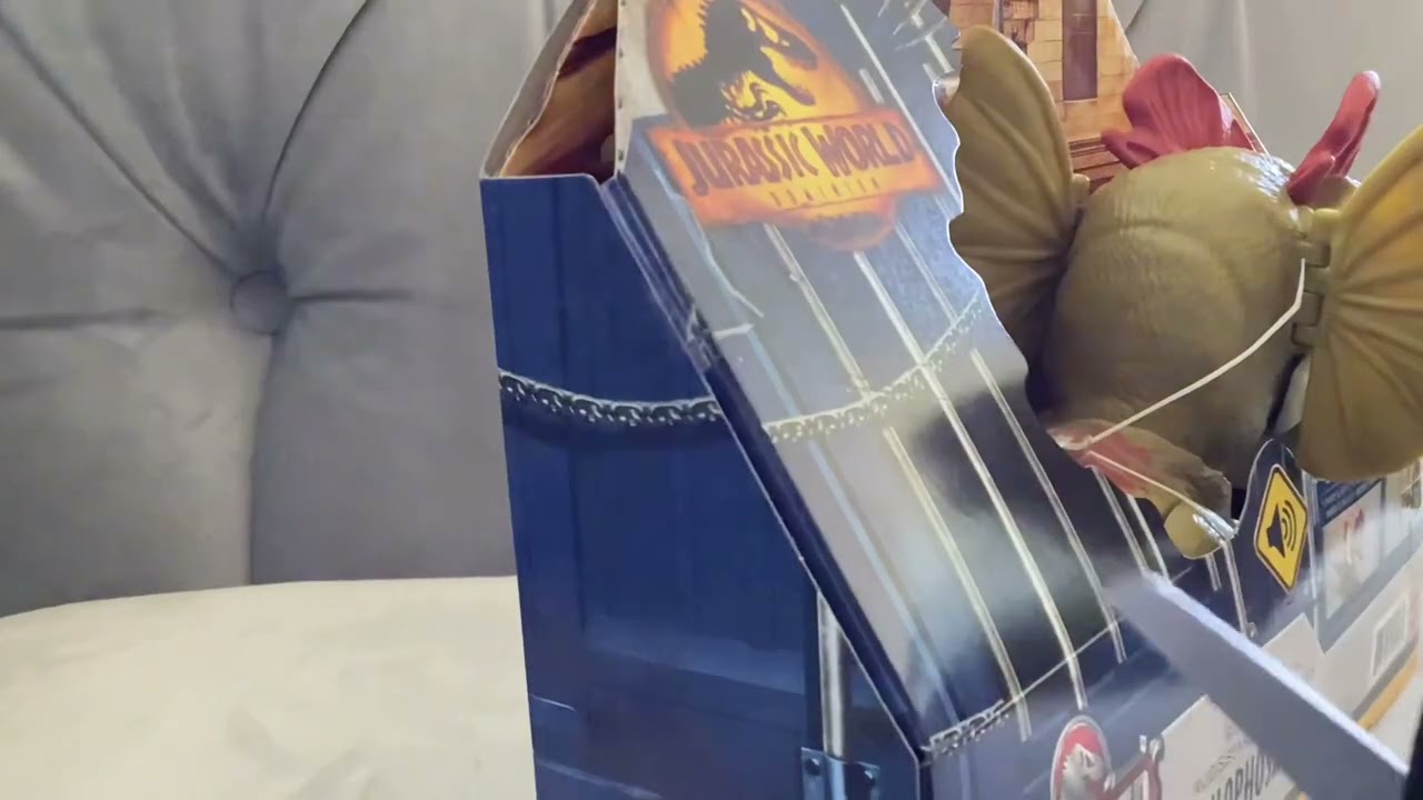 Rowdy roars Dilophosaurus UNBOXING!