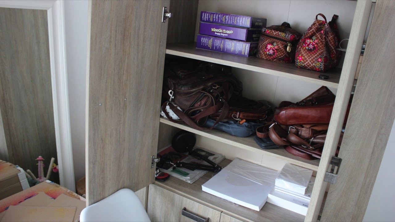 Declutter with me: my art supplies closet (Konmari method)