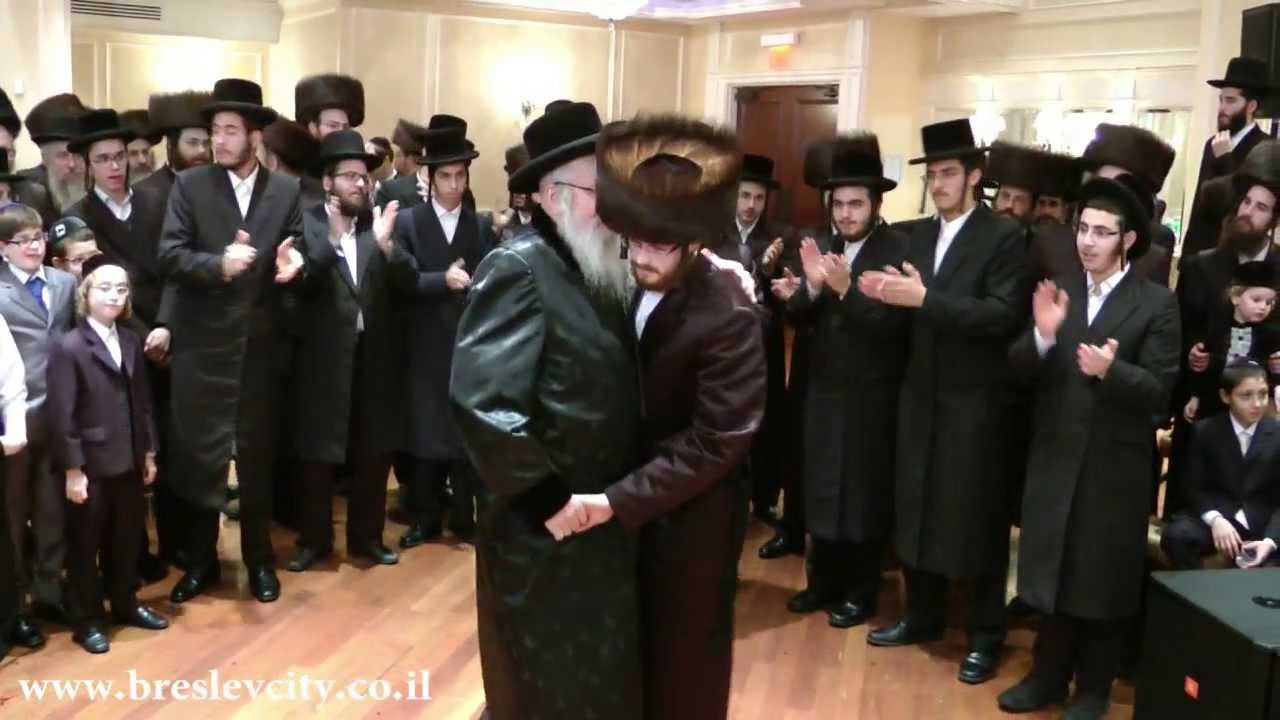 צפו: חתונת חסידי ברסלב בארה"ב