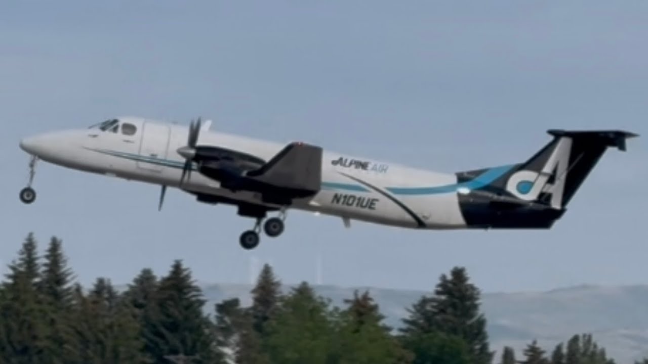 Alpine Air Express Beech 1900C Takeoff From Idaho Falls [N101UE]