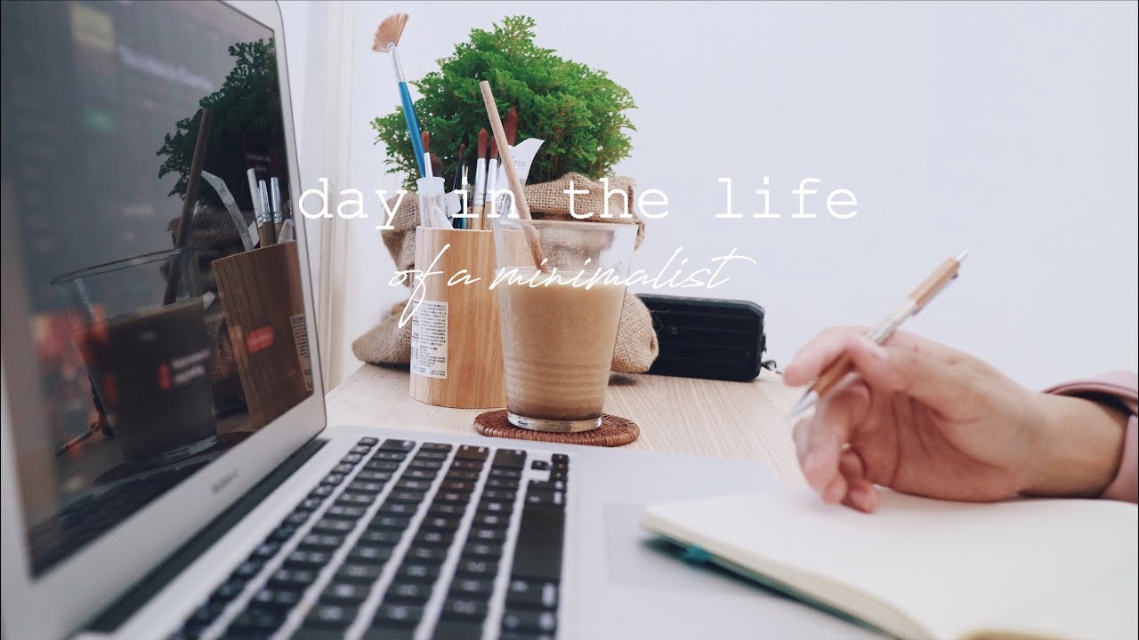 day in the life of a minimalist #3, in the mood