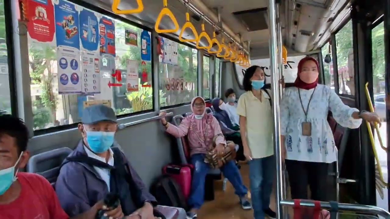 Naik Trans Jateng RS Kariadi ke Stasiun Semarang Poncol