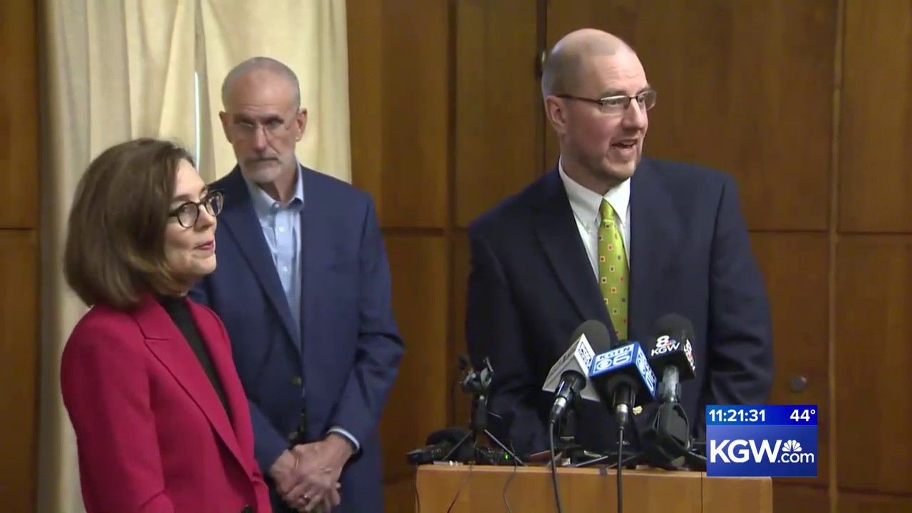 Live: Gov. Brown announcement on agreement between  timber, environmental groups