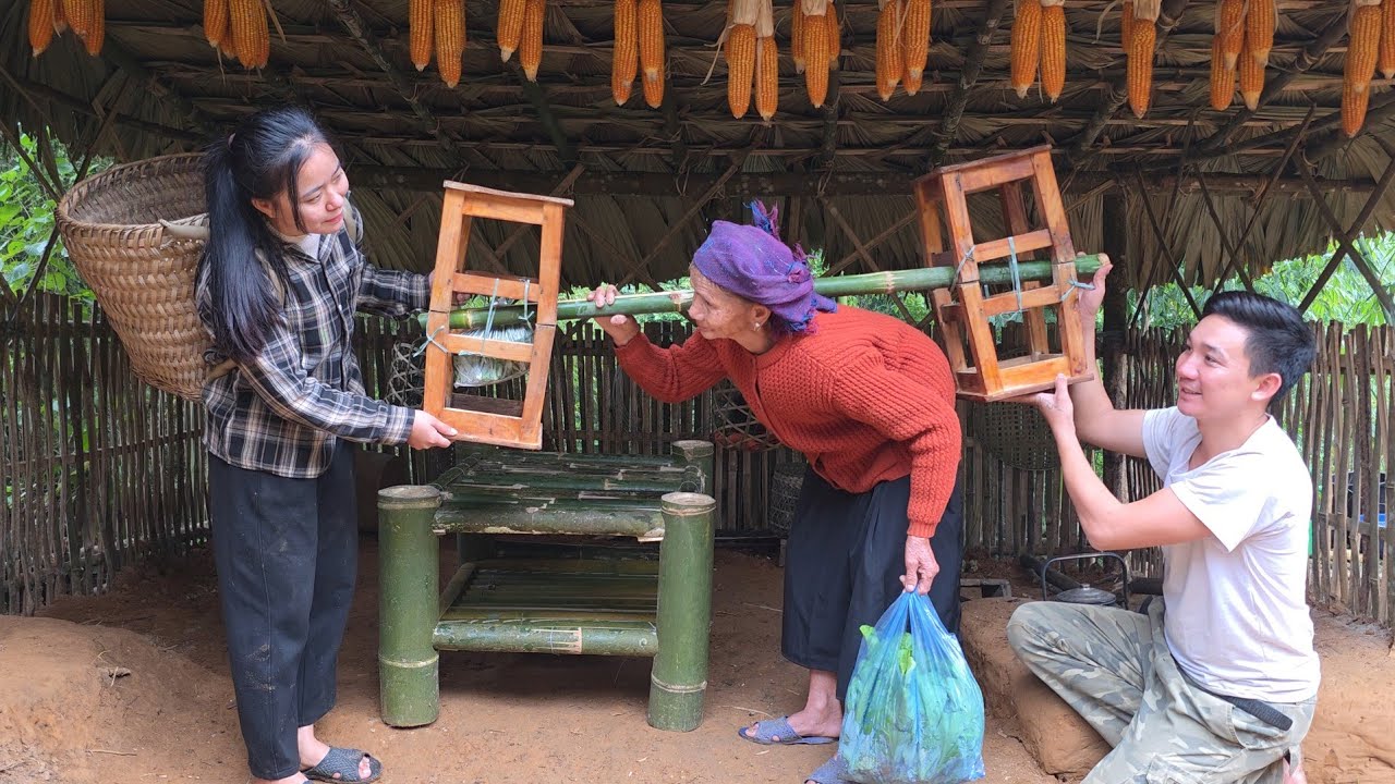 The poor old lady brought (Tieu Ly) and Jack unexpected and meaningful gifts.