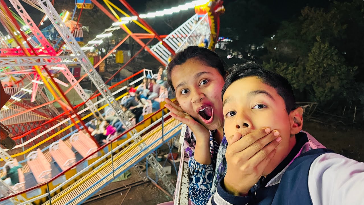 Shivratri mela😇ooh bhai itni choti bacchi dragon jhule pr jhul rhi h😮