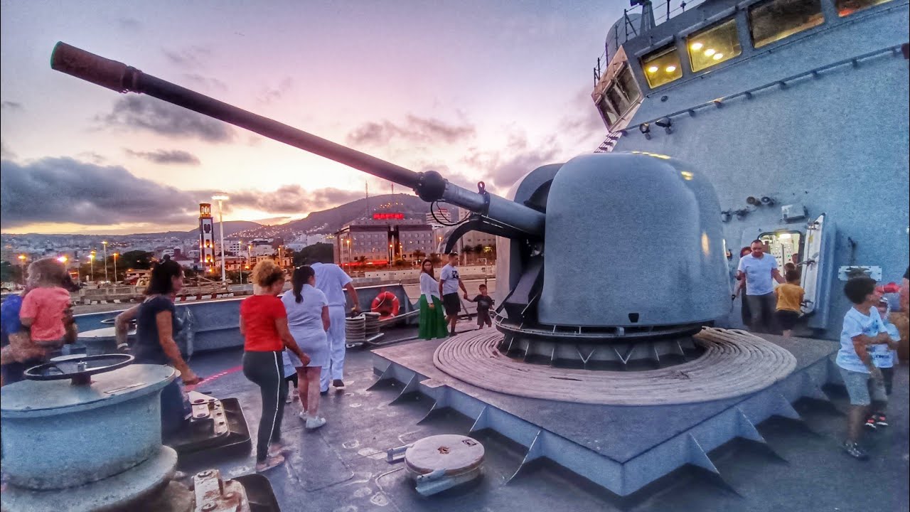 Exposición de material de las Fuerzas Armadas Tenerife