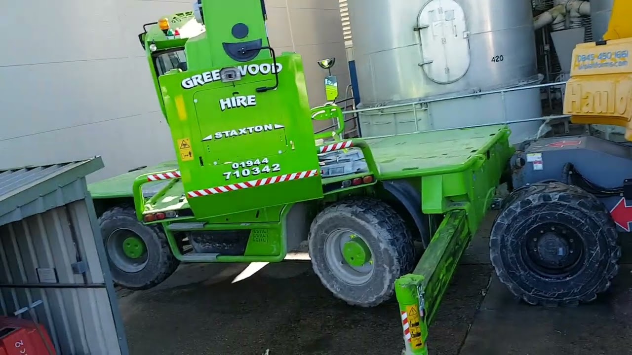 30m reach 360 slew TELEHANDER 