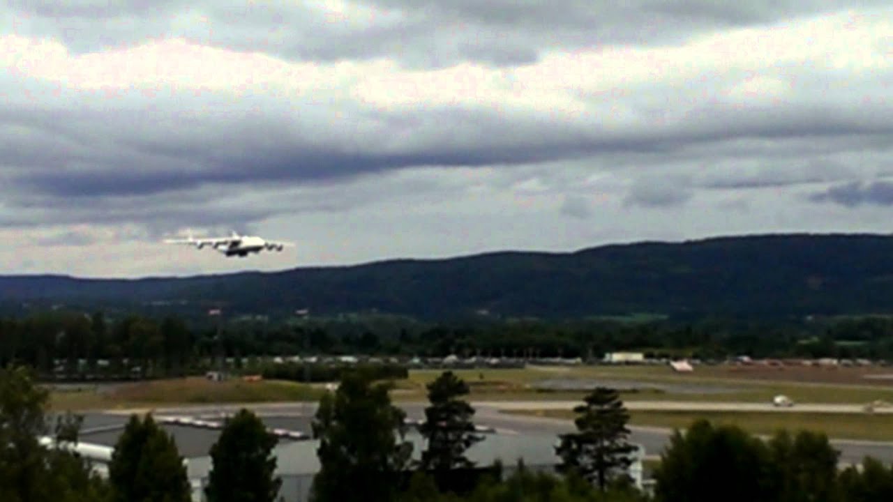 Verdens største fly har landet på Gardermoen