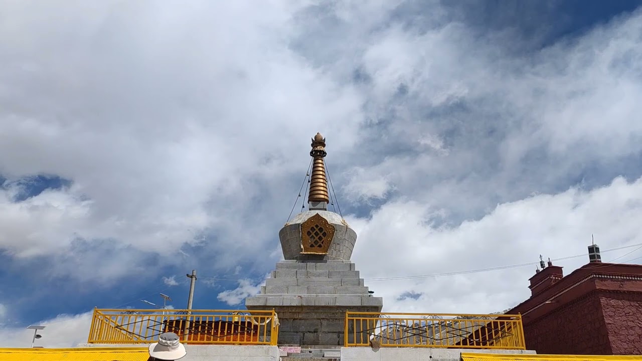 Why is  RaLong Monastery so popular among Bhutanese？