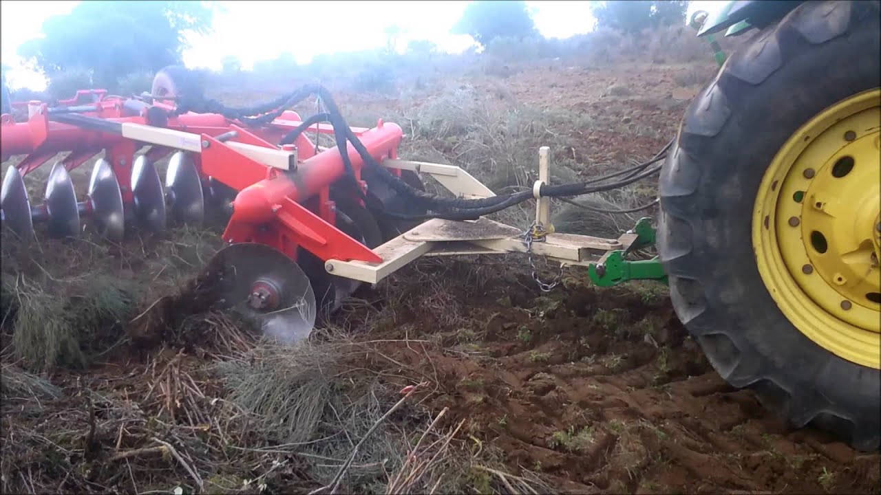 john deere 8110 con gradas