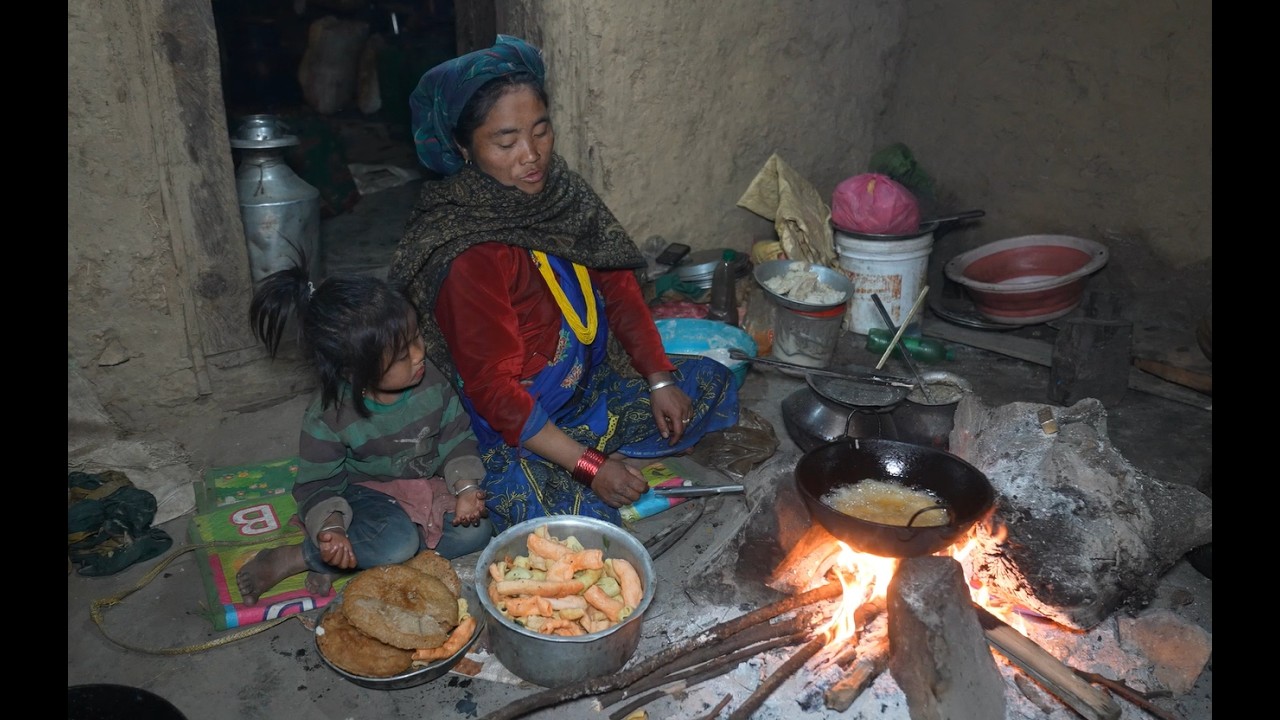 Cooking dog meat and potato curry in the village ll village life