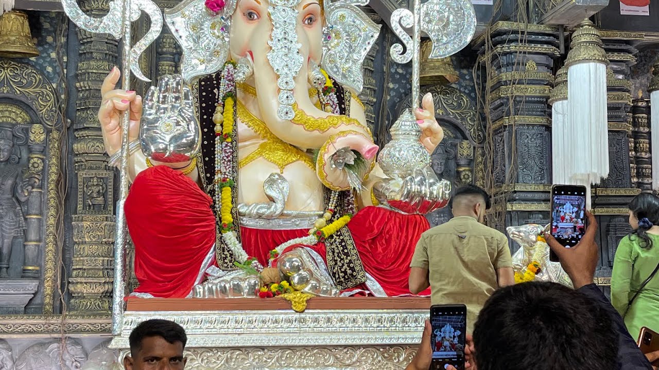 Ganapati Festival 2022, Pune, India￼; amazing drumbeats!
